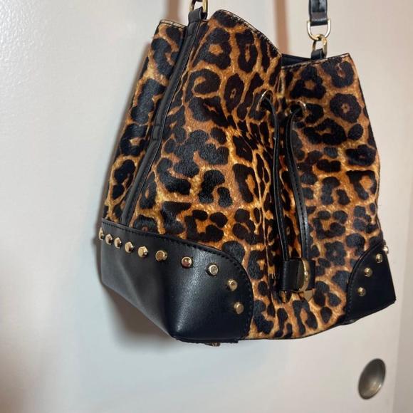 Women's Michael Kors Brown Leopard Print Mercer Gallery Bag - Picture 4 of 14
